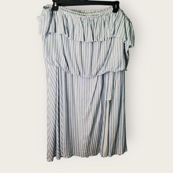 Torrid Blue White Stripe 2-Piece Set Skirt Overlay Shorts & Ruffle Tube Top 4X - Picture 2 of 10